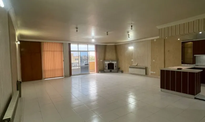 ویلایی 2 طبقه در فارابی2 سپاهانشهر 3738